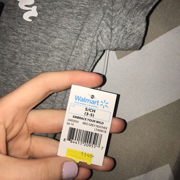 Adorable cactus shirt 🌵☺️ - Picture 3 of 6